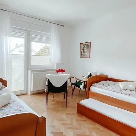 Apartment Prijetna Hisa Blizu Starega Mestnega Jedra